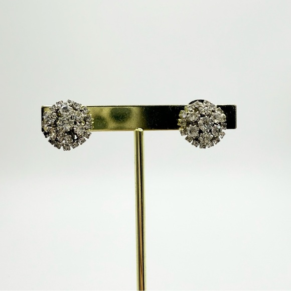 Vintage Clear Rhinestone Clip On Silver
Tone Earrings - Picture 4 of 7